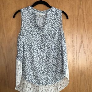 Fun 2 Fun sleeveless blouse